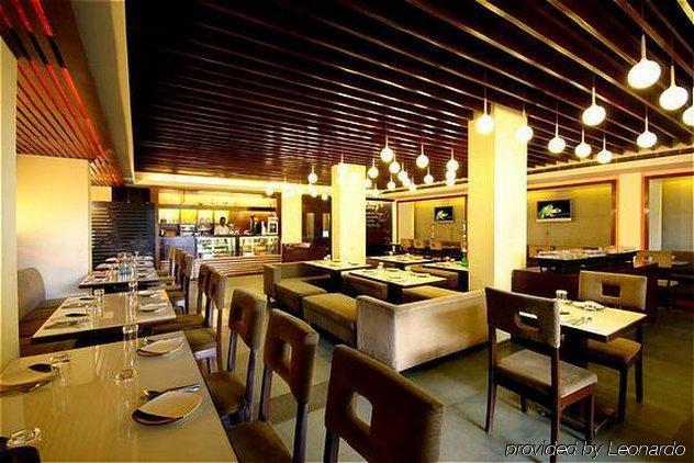 호텔 콤포트 트레아시스 벵갈루루 레스토랑 사진
